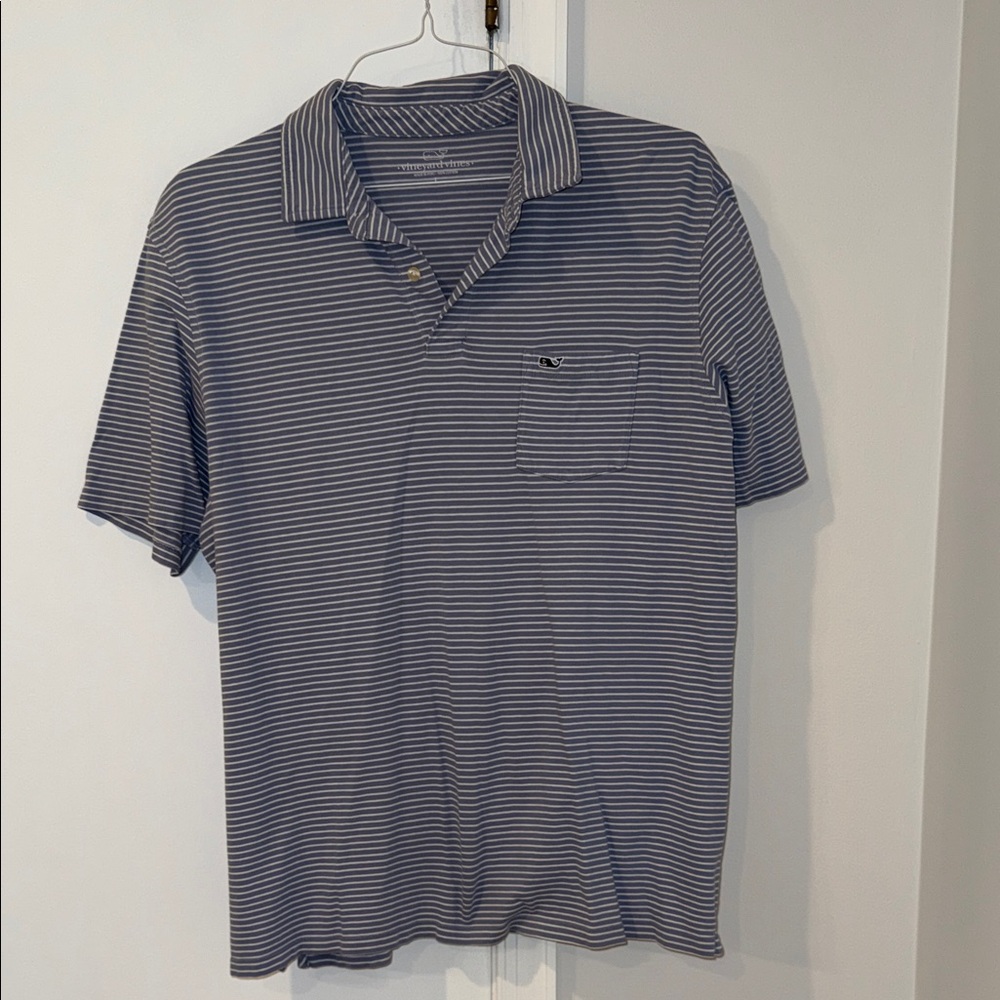 Vineyard vines blue and white stripe polo shirt with front pocket - large